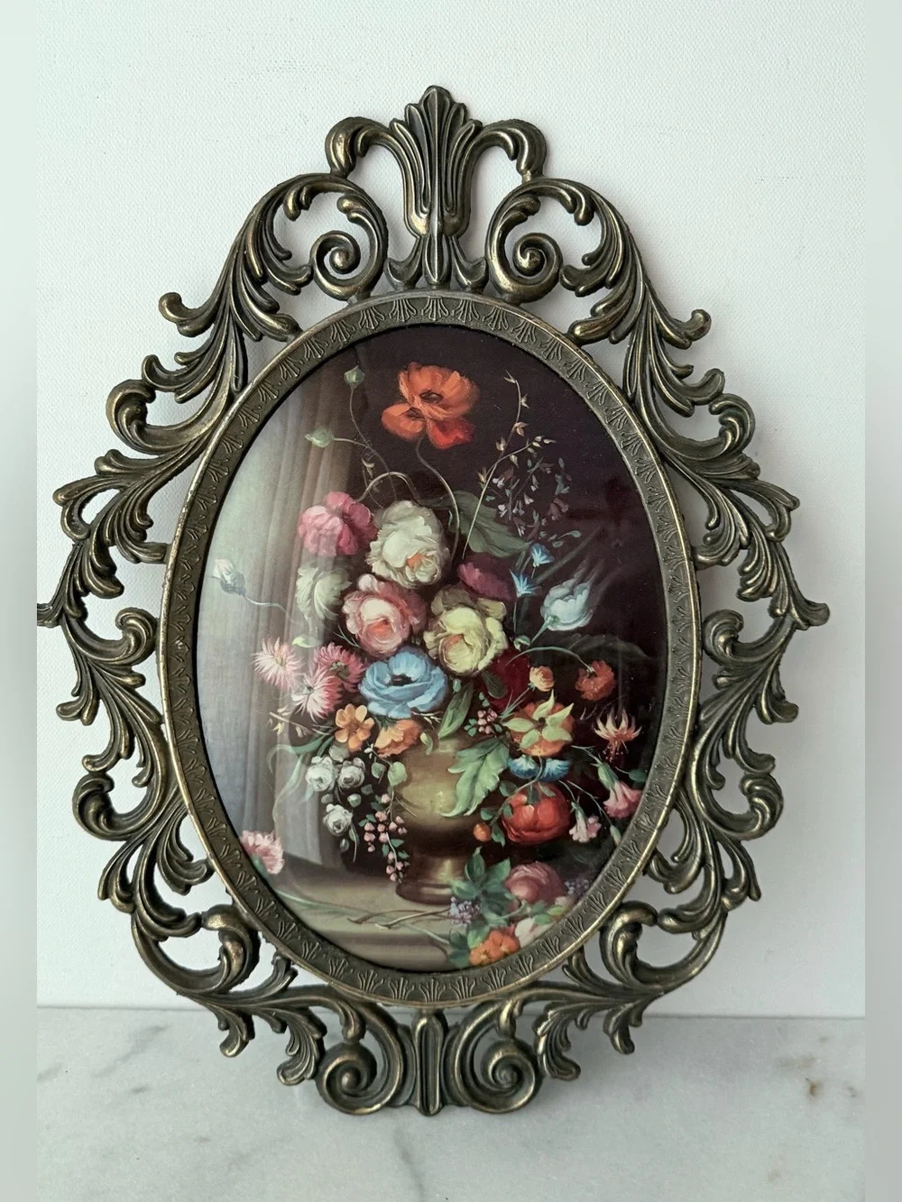 Vintage metal Ornate Oval Floral Wall Art - Multicolor Bouquet Italian frame
